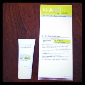 Nia 24 gentle cleansing cream